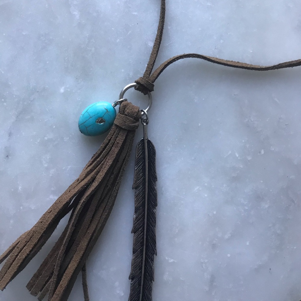 Brown Tassel Design Necklace - Picture 3 of 5